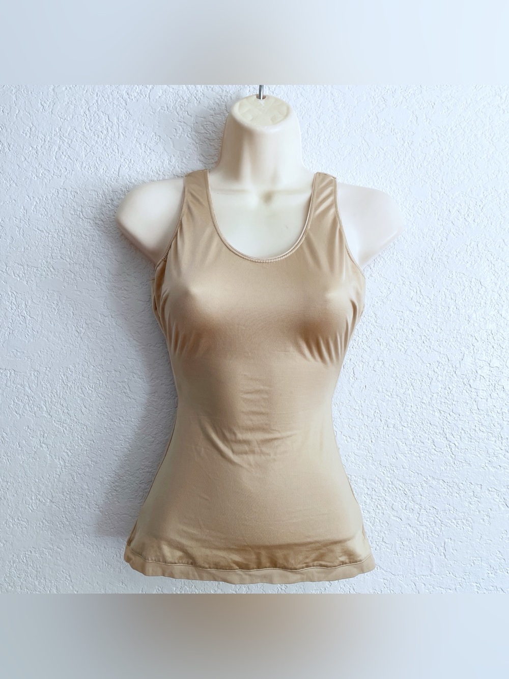 Spanx Slimming Sleeveless Tank Top Beige Nude Scoop Neck Shaper Small Camisole